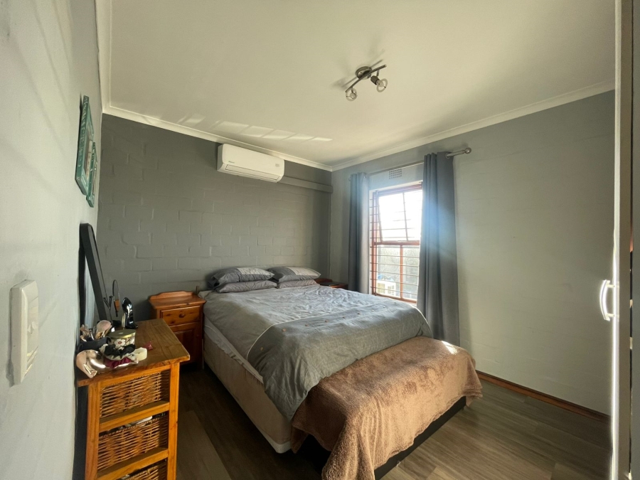 To Let 2 Bedroom Property for Rent in Parklands Western Cape